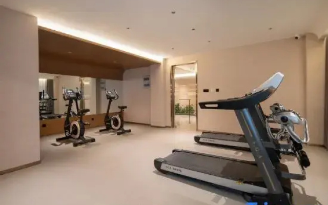Handan East Station Yunju Hotel