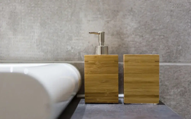 Newly Renovated 100m Stylish Urban Flat