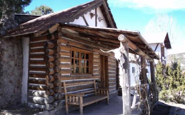 Отель Cabañas Montebello Inn Мексика, Креэль - отзывы, цены и фото номеров - забронировать отель Cabañas Montebello Inn онлайн вид на фасад
