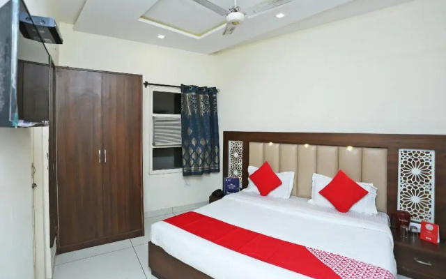 Green hotels and restaurant
