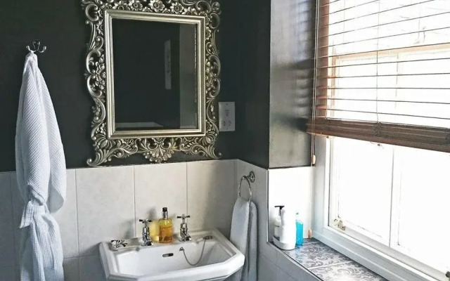 The Everlook Guest House and B&B