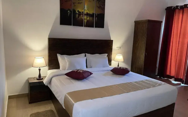 Lucky Transit Hotel