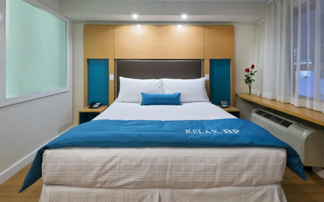 Bond Place Hotel