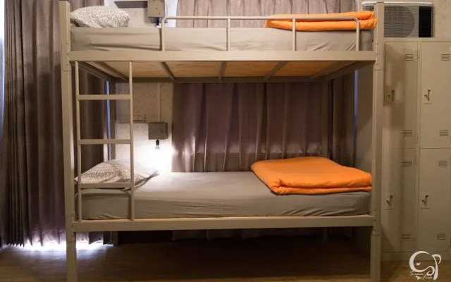 One Dot Dot House