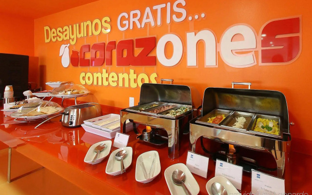 One Querétaro Aeropuerto Hotel