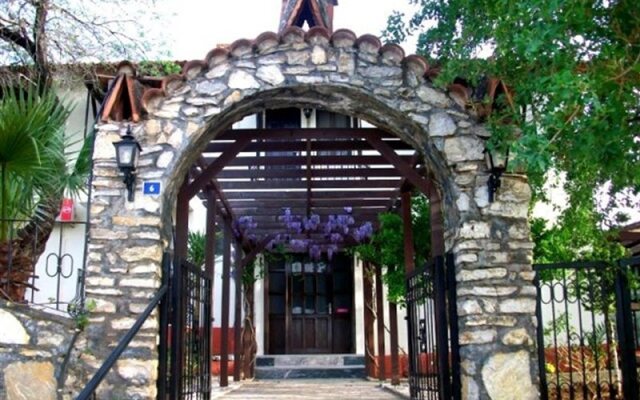 Tunacan Hotel вид на фасад