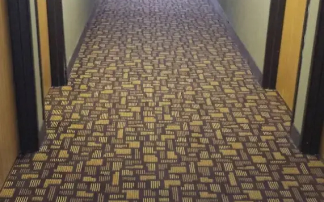 Super 8 Motel - Pella