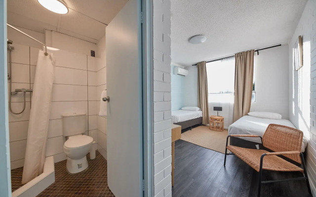 Little Coogee Hotel