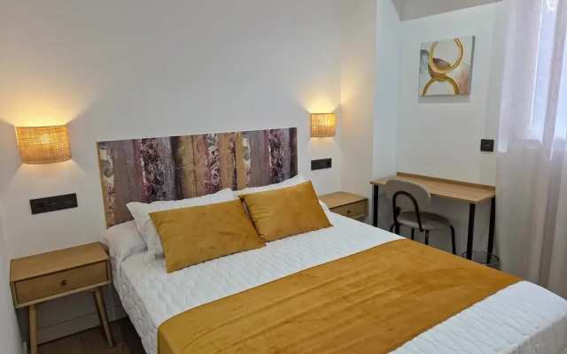 Apartamentos Picasso by gaiarooms