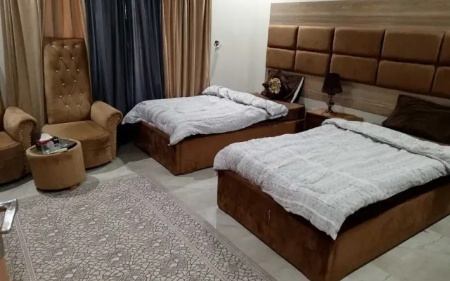 Royal Palace Guest House E-11