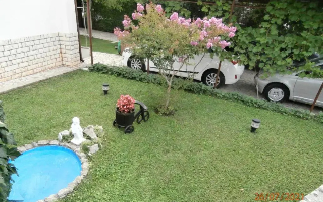 Apartment Mira