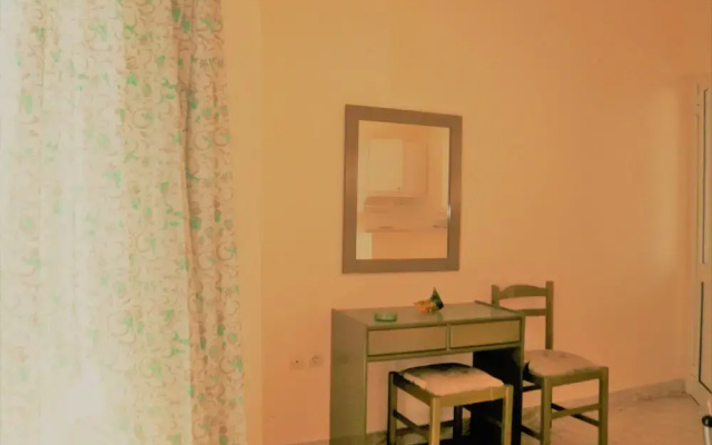 Odyseas Studios - Near Lourdas Beach