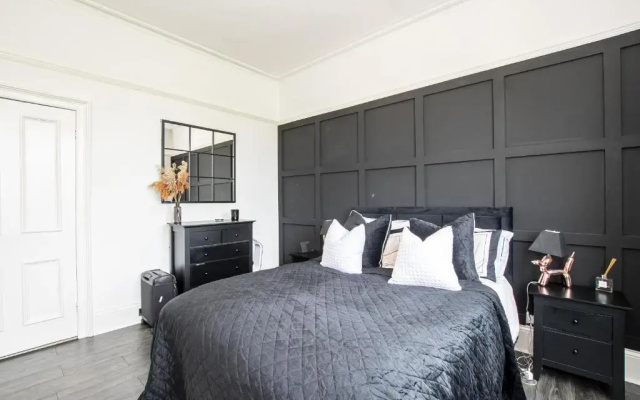 7 Argyle Terrace