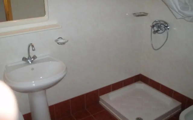 Haravgi Hotel