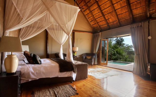 Bush Lodge – Amakhala Game Reserve