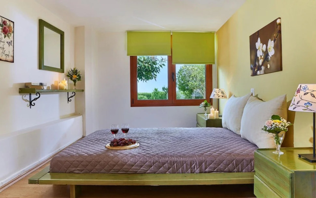Bright Family Apartment With Shared Pool RU