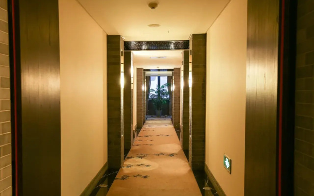 Hovle Mansion Club & Hotel