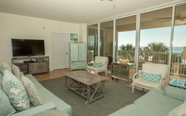 Oceania 207 3 Bedroom Condo by RedAwning