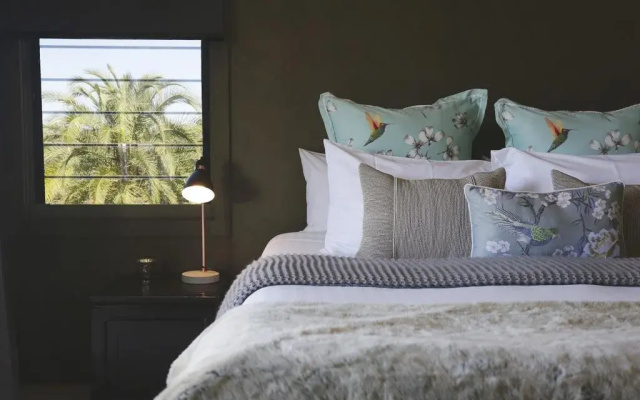 Lilies Luxury Retreats