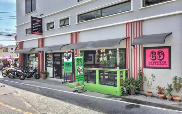 Maximum Boutique Hotel