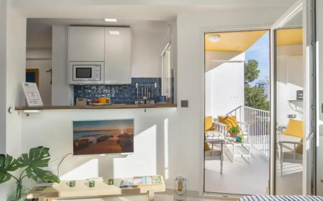 Shiny Studio with Pool & Carihuela Beach at 500m