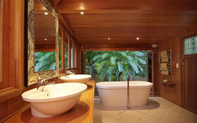 Port Douglas Valley Retreat