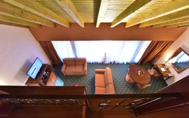 Lux Garden Hotel