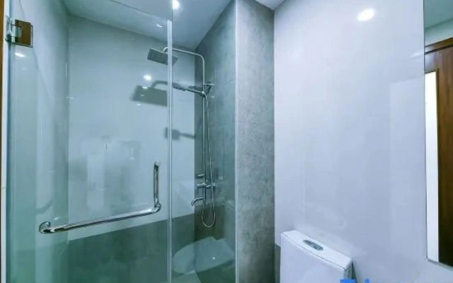 Citispace 1BR Suite at Sunshine100 Near BGC #SS06