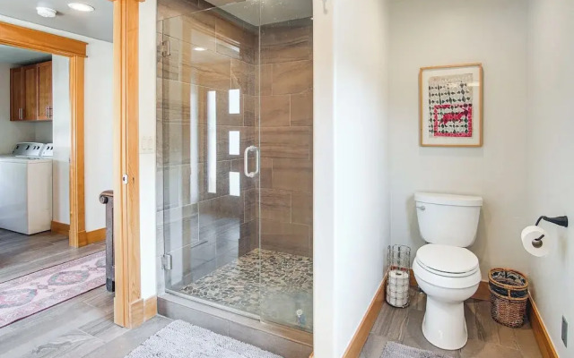 Divine Salida Stay: Walkable Location Near Dtwn!