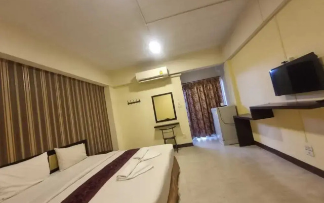 OYO 75460 BaanSang Place Suvarnabhumi