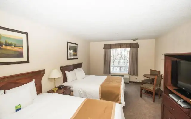 Lakeview Inns & Suites - Chetwynd