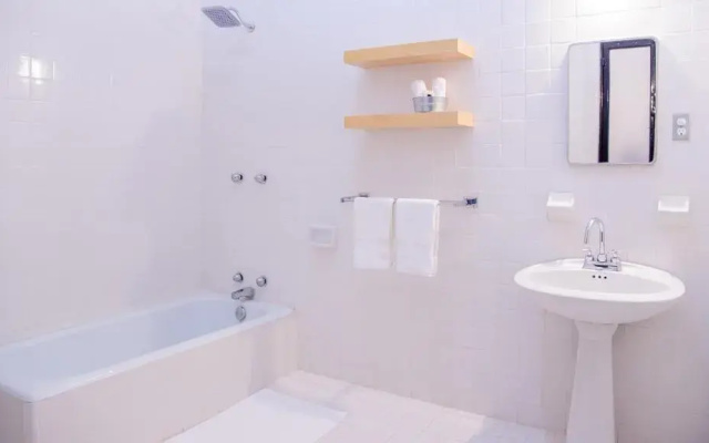 Agrado Guest House