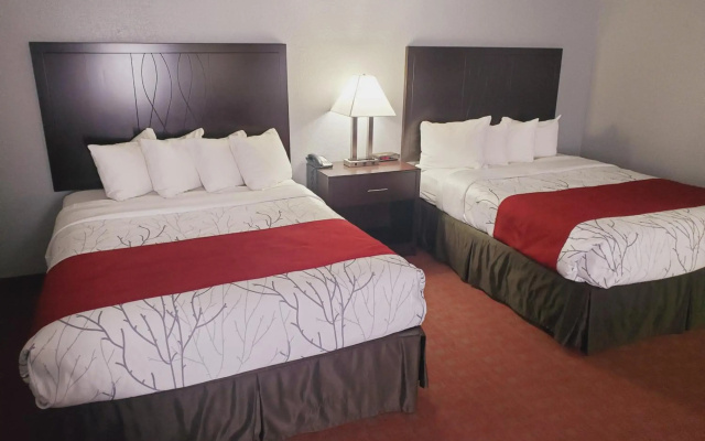 Blackstone Lodge & Suites