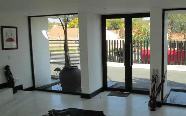 21 Kingfisher Guesthouse