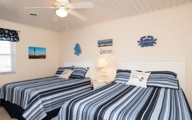 Apt Not by Oak Island Accommodations