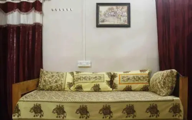 Stay Inn Hostel