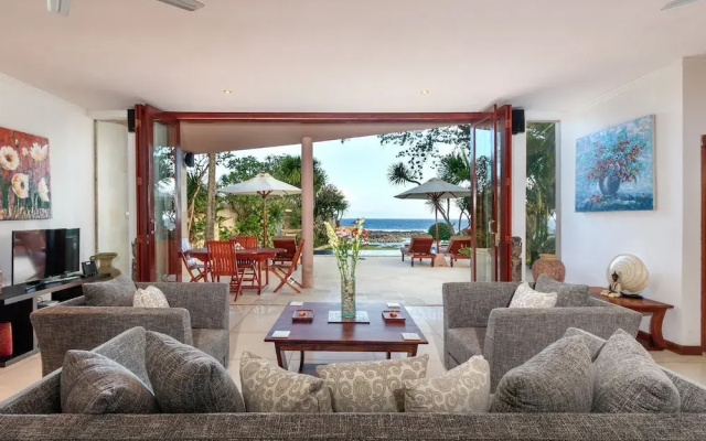 Villa Pantai by Villa Finder