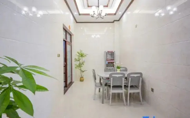 Meizhoudao Lanhai Yijia Homestay (Lianchiao Beach)
