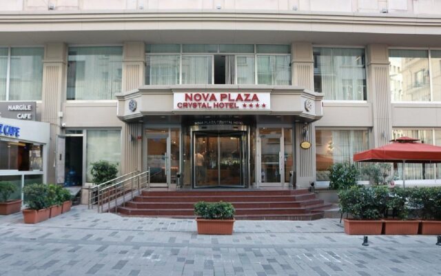 Отель Nova Plaza Crystal вид на фасад