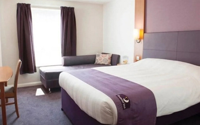 Premier Inn Yeovil Airfield