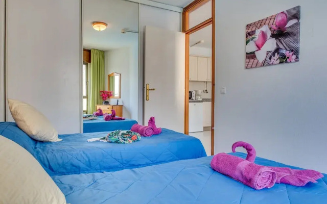 Y2E. Lovely Apartment Pool View! Close To Beach