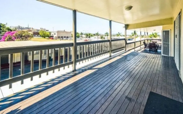 Gladstone Cbd Motel