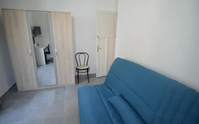 Quiet Modern Studio In The Heights Of The Port Of Nice
