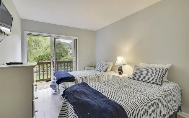 Baystrand III Unit 9 by Long & Foster