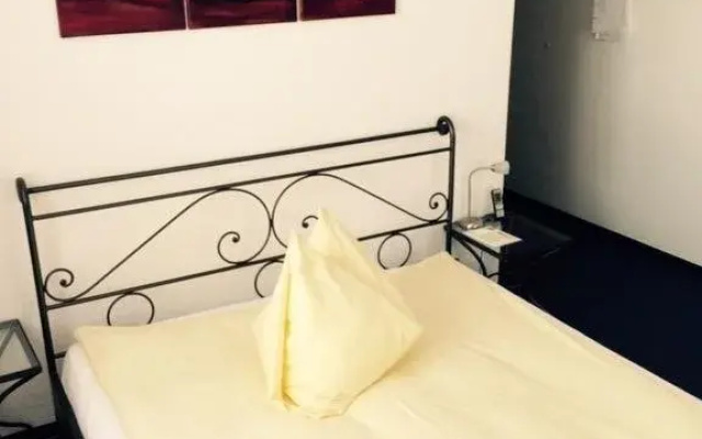 Hotel R5