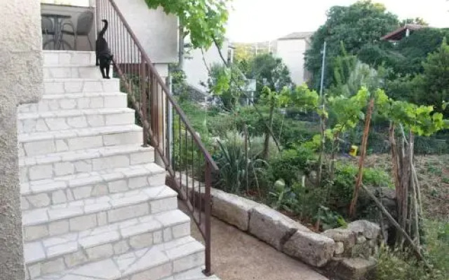 Holiday Home Loznati