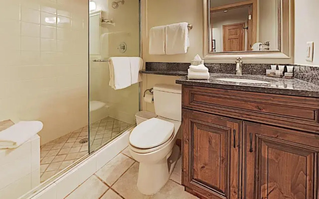Timberline Condominium Studio Standard Unit 118