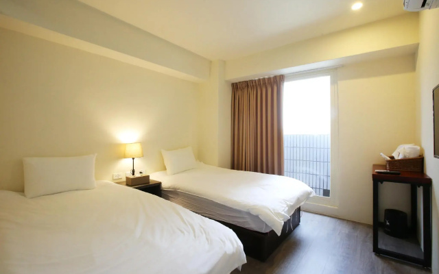 Loosha Hostel