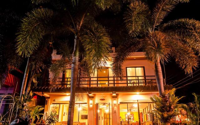 Klong Muang Sunset Hotel вид на фасад