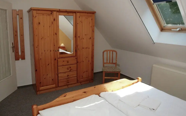 Spacious Holiday Home with Terrace in Dierhagen Strand